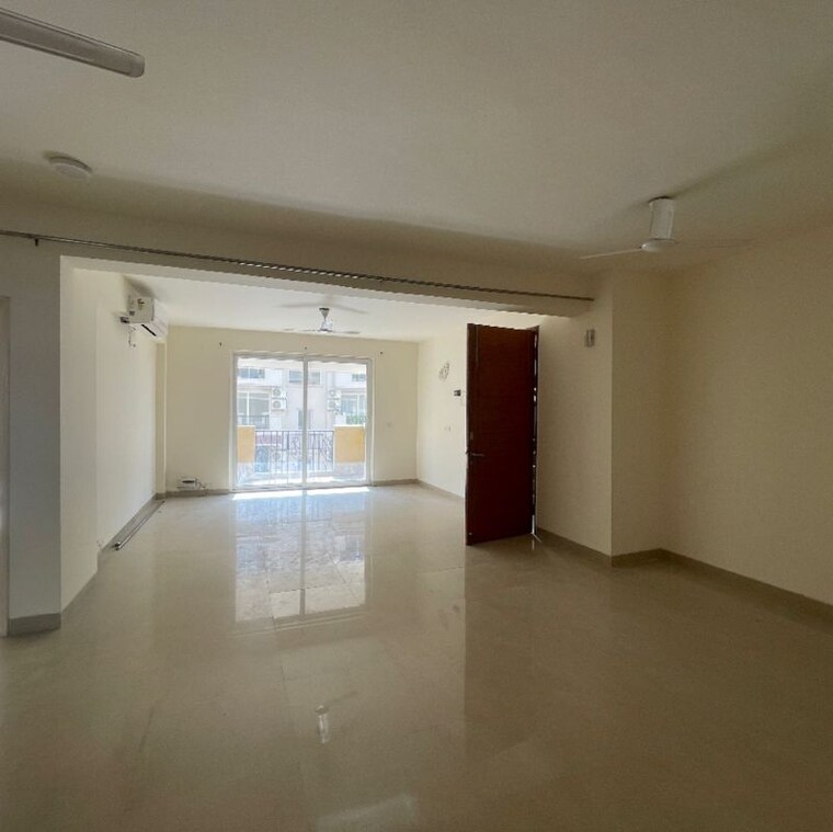 Room, emaar-emerald-floors-premier 3.5 Bedroom 1649 Sq.Ft. Apartment In Sector 65 Gurgaon 10658248