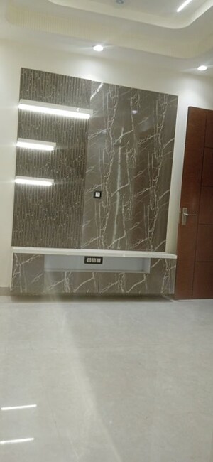 Furnished Amenities in 2 BHK Builder Floor at Palam Extension – for Sale