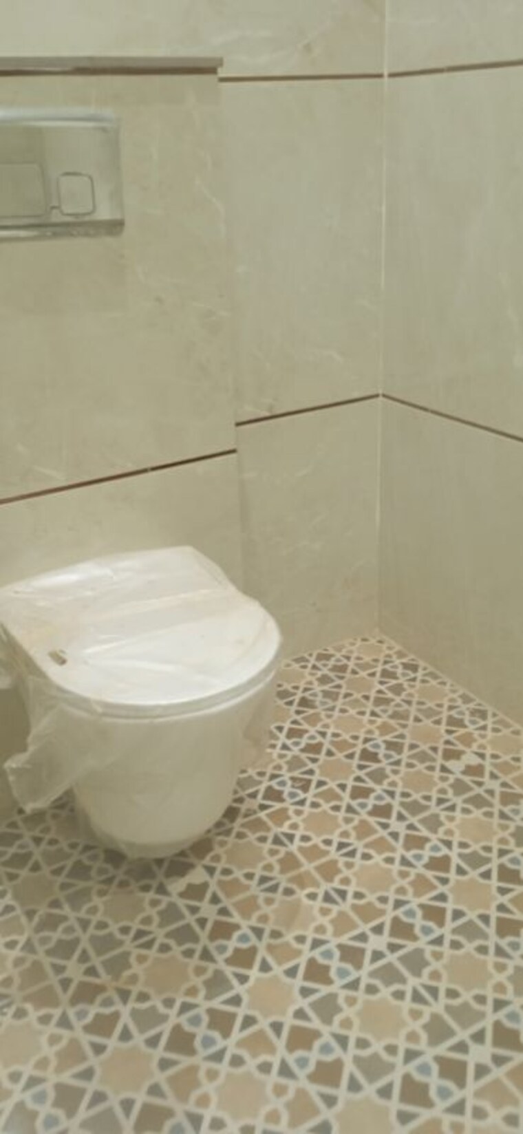 Bathroom, palam extension 2 Bedroom 600 Sq.Ft. Builder Floor In Palam Extension Delhi 10658243