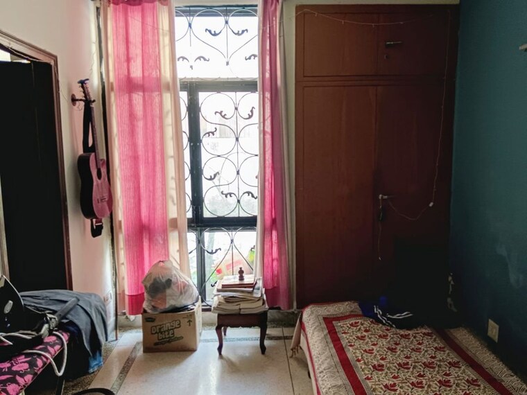Living Room, sector 23 3 Bedroom 850 Sq.Ft. Builder Floor In Sector 23 Gurgaon 10658299