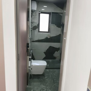 Bathroom in 3 BHK Apartment at Kalikund Heights, Tardeo – for Rent