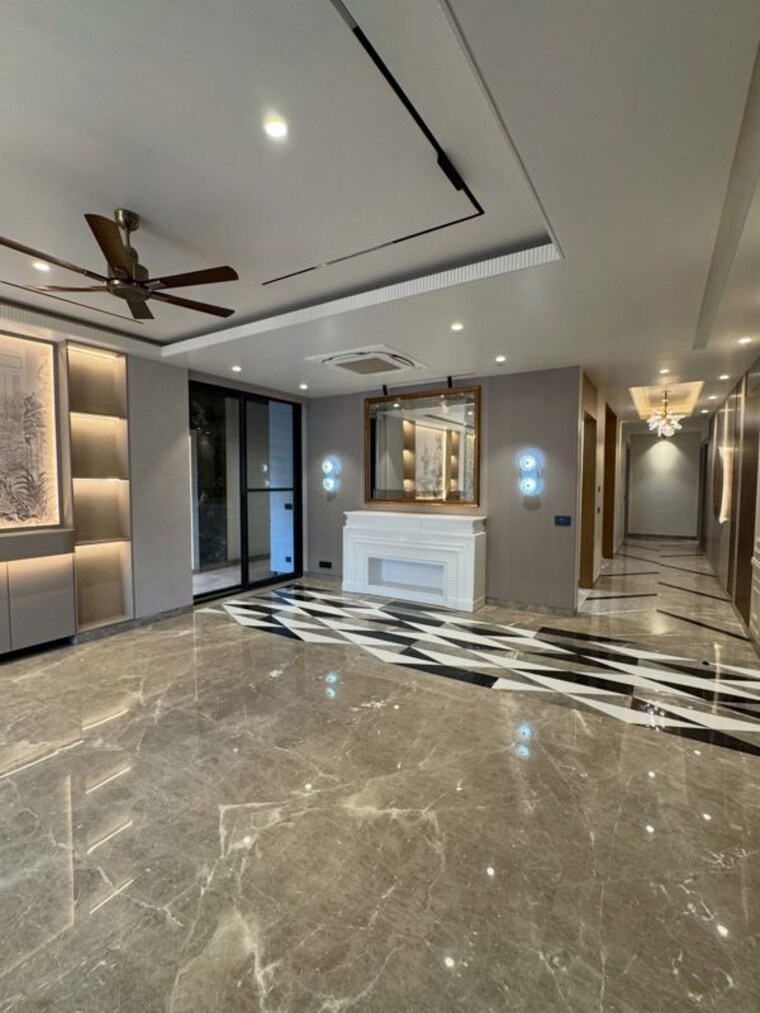 Gym, sector 102 3 Bedroom 1500 Sq.Ft. Builder Floor In Sector 102 Gurgaon 10658271