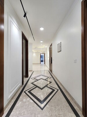 Building Lobby in 3 BHK Builder Floor at Sector 102 – for Sale