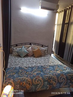 2 BHK Builder Floor For Rent in Dayanand Colony