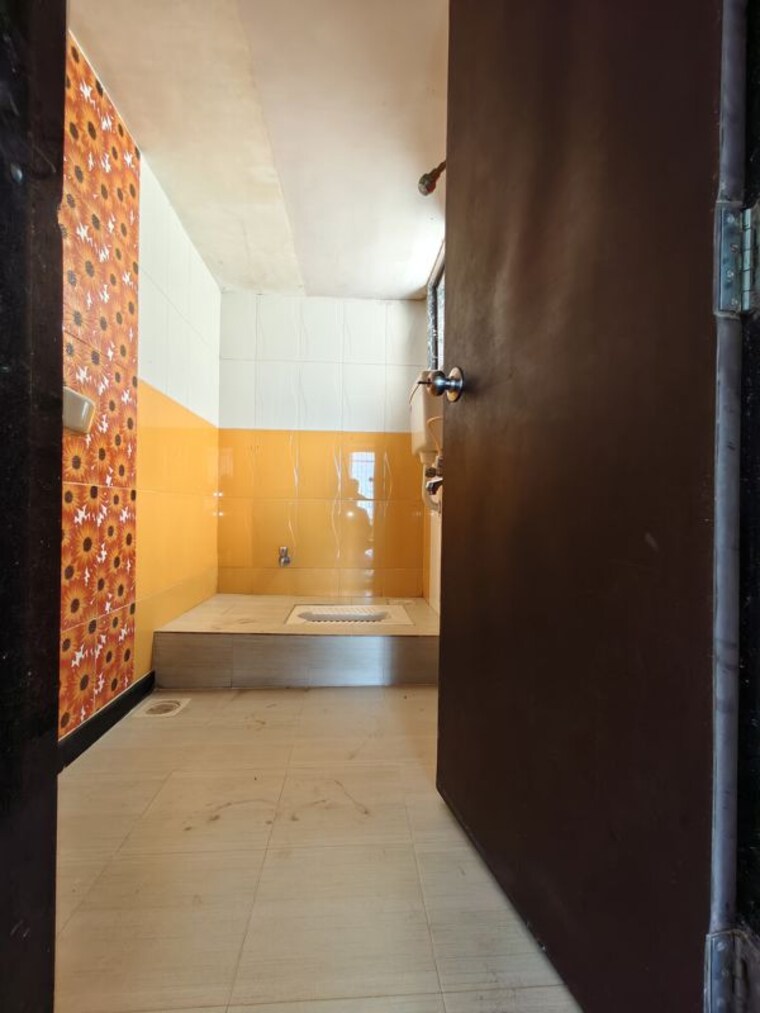 Bathroom, shree-complex-borivali 2 Bedroom 1165 Sq.Ft. Apartment In Borivali West Mumbai 10658344