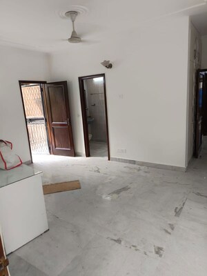 2 BHK Builder Floor For Rent in Lajpat Nagar 4
