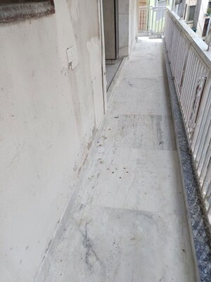 Building Lobby in 2 BHK Builder Floor at Lajpat Nagar 4 – for Rent