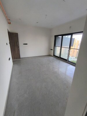 Room in 2 BHK Apartment at Silver Serene Goregaon, Goregaon West – for Rent