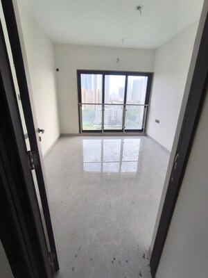 Room in 2 BHK Apartment at Silver Serene Goregaon, Goregaon West – for Rent