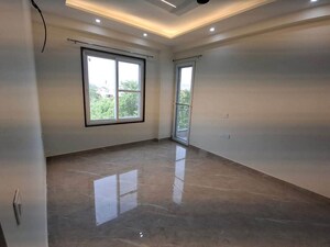 Room in 3 BHK Apartment at Conscient Habitat 102, Sector 102 – for Sale