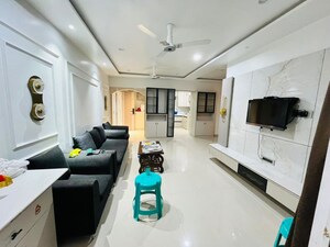 Team Area in 2 BHK Apartment at Rohan Mithila, Viman Nagar – for Rent