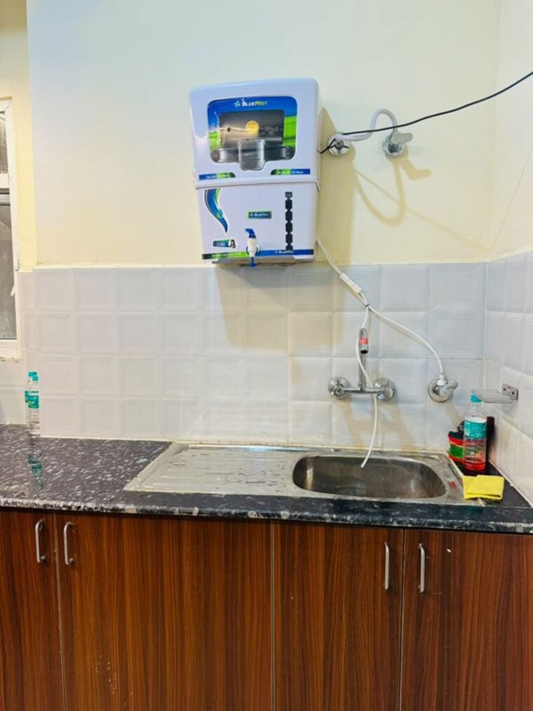 Bathroom, amrapali-verona-heights 2 Bedroom 1000 Sq.Ft. Apartment In Tech Zone 4 Greater Noida Greater Noida 10658409