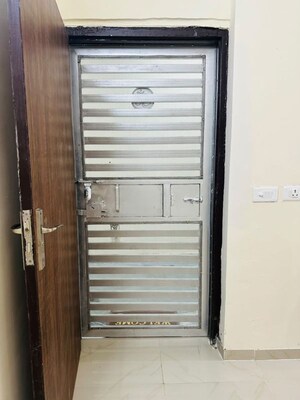 Furnished Amenities in 2 BHK Apartment at Amrapali Verona Heights, Tech Zone 4 Greater Noida – for Rent