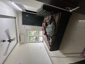 Furnished Amenities in 3.5 BHK Apartment at Paramount Floraville, Sector 137 – for Rent