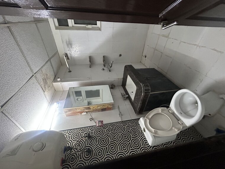 Team Area, paramount-floraville 3.5 Bedroom 1685 Sq.Ft. Apartment In Sector 137 Noida 10658412