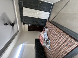 Furnished Amenities in 3.5 BHK Apartment at Paramount Floraville, Sector 137 – for Rent