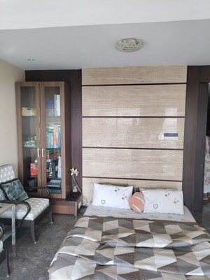 Living Room in 4 BHK Apartment at Siddhivinayak Horizon, Prabhadevi – for Rent
