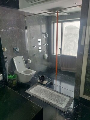 Bathroom in 4 BHK Apartment at Siddhivinayak Horizon, Prabhadevi – for Rent