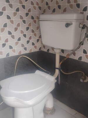 Bathroom in 1 BHK Apartment at Gtb Enclave – for Rent