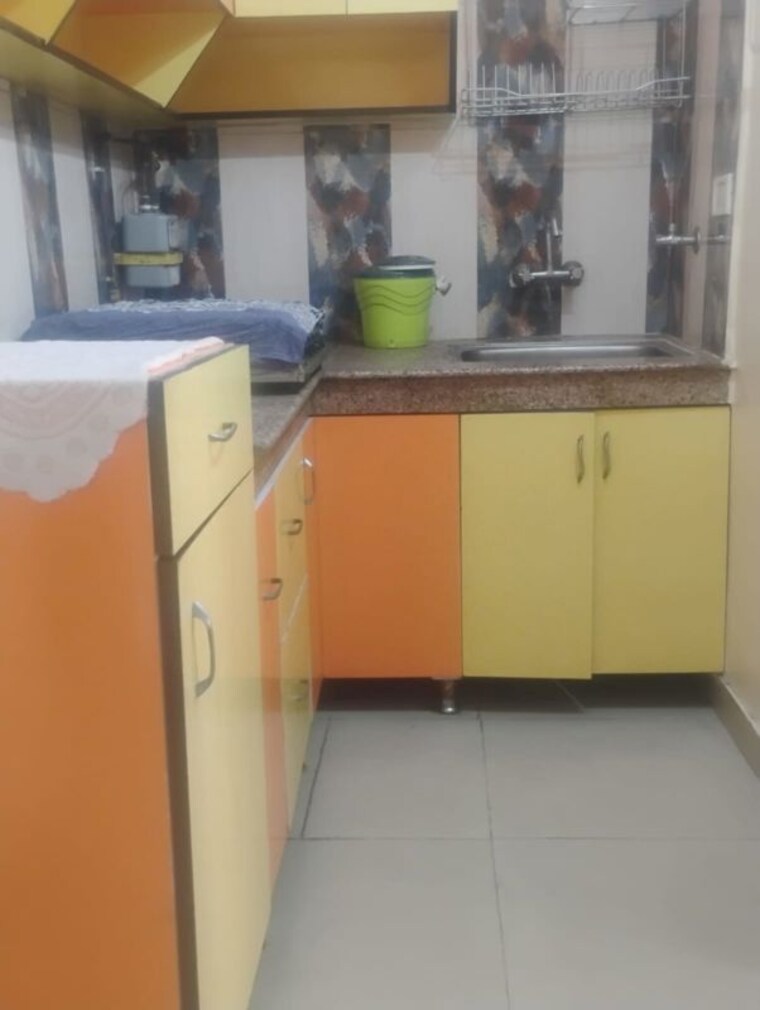 Kitchen, gtb enclave 1 Bedroom 500 Sq.Ft. Apartment In Gtb Enclave Delhi 10658419