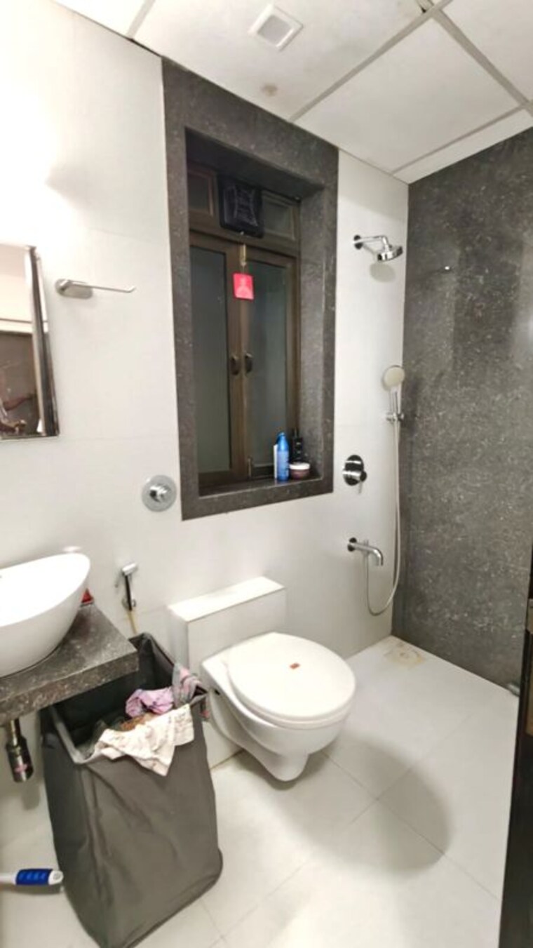 Bathroom, lalani-grandeur 1 Bedroom 406 Sq.Ft. Apartment In Goregaon East Mumbai 10658430