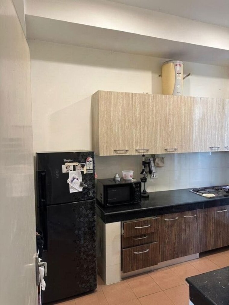 Kitchen, pioneer-park-phase-1 3 Bedroom 2060 Sq.Ft. Apartment In Sector 61 Gurgaon 10634885