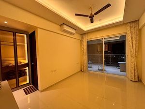 Room in 4 BHK Apartment at Kolte Patil 24K Sereno, Baner – for Rent