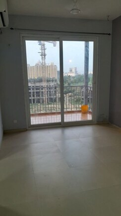 2.5 BHK +Apartment For Rent in Pareena Micasa