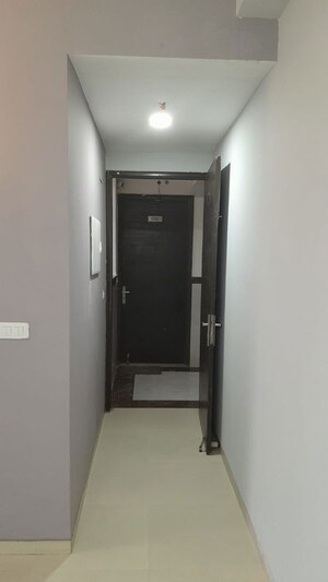Furnished Amenities in 2.5 BHK Apartment at Pareena Micasa, Sector 68 – for Rent
