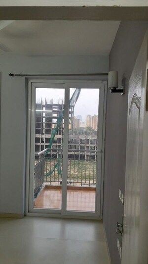 Building Lobby in 2.5 BHK Apartment at Pareena Micasa, Sector 68 – for Rent