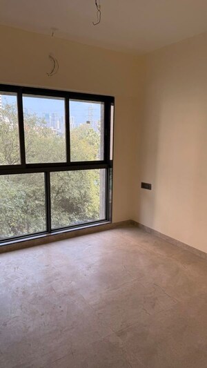 Room in 1.5 BHK Apartment at Acme 36 Allure, Goregaon West – for Rent