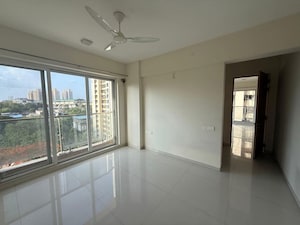 Bedroom in 2 BHK Apartment at Soham Crystal Spires, Thane West – for Rent