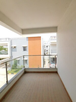 Room in 3 BHK Villa at Surabhis Signature Villas, Tellapur – for Sale
