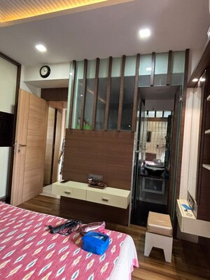 Team Area in 2 BHK Apartment at Atlanta Manor, Malad East – for Rent
