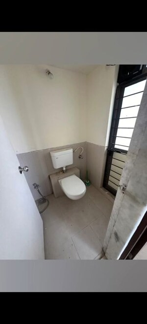 Bathroom in 1 BHK Apartment at Parel – for Rent