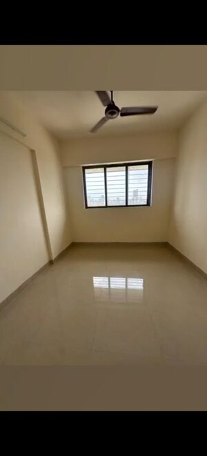 Room in 1 BHK Apartment at Parel – for Rent