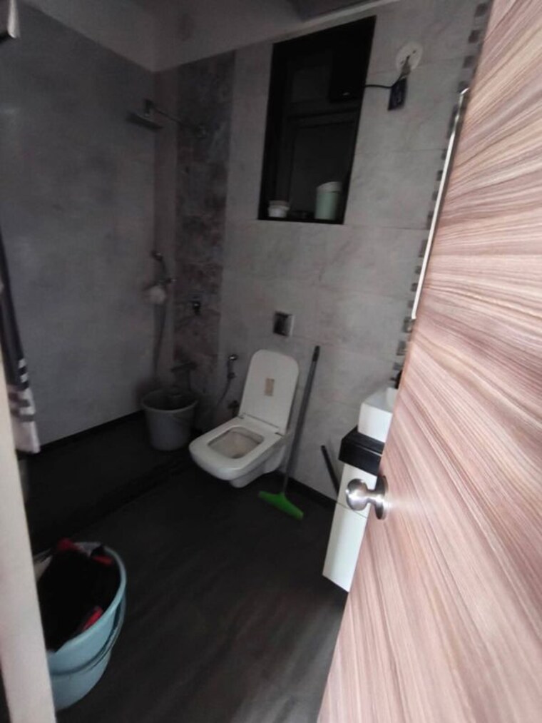 Bathroom, carter-apartments 2 Bedroom 750 Sq.Ft. Apartment In Bandra West Mumbai 10658621