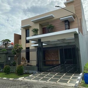  Villa For Sale in Manapullikavu