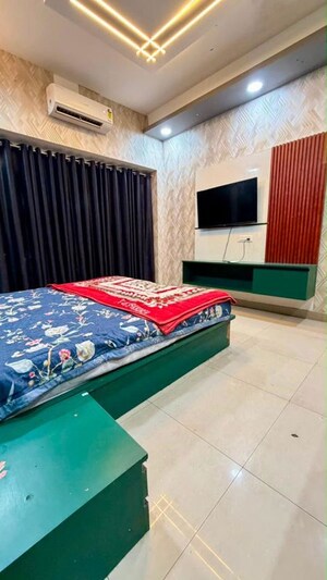 Bedroom in Studio Apartment at Gaur City Center, Sector 4 Greater Noida – for Rent