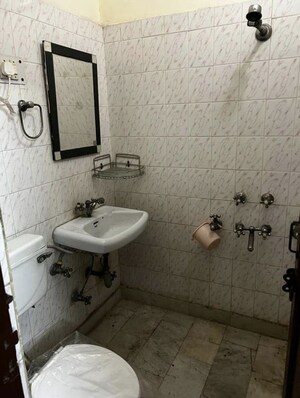Bathroom in 3 BHK Builder Floor at Ramesh Nagar – for Rent