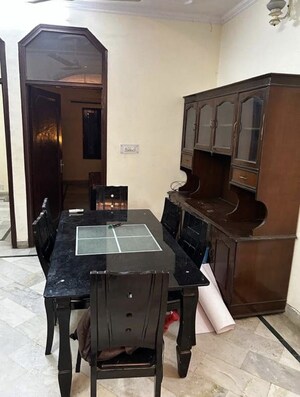 Team Area in 3 BHK Builder Floor at Ramesh Nagar – for Rent