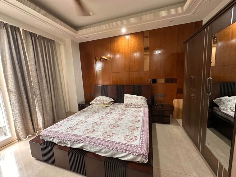 Bedroom, sector 45 3 Bedroom 2200 Sq.Ft. Builder Floor In Sector 45 Gurgaon 10658649