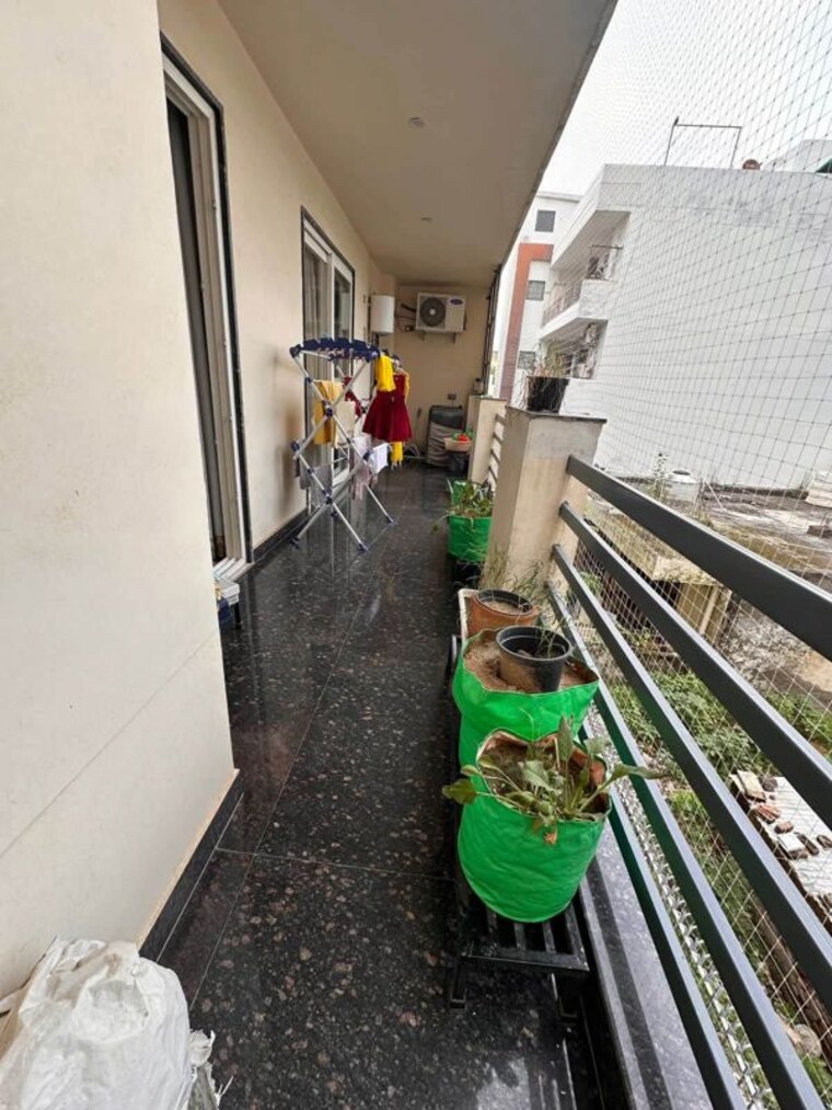 Balcony, sector 45 3 Bedroom 2200 Sq.Ft. Builder Floor In Sector 45 Gurgaon 10658649