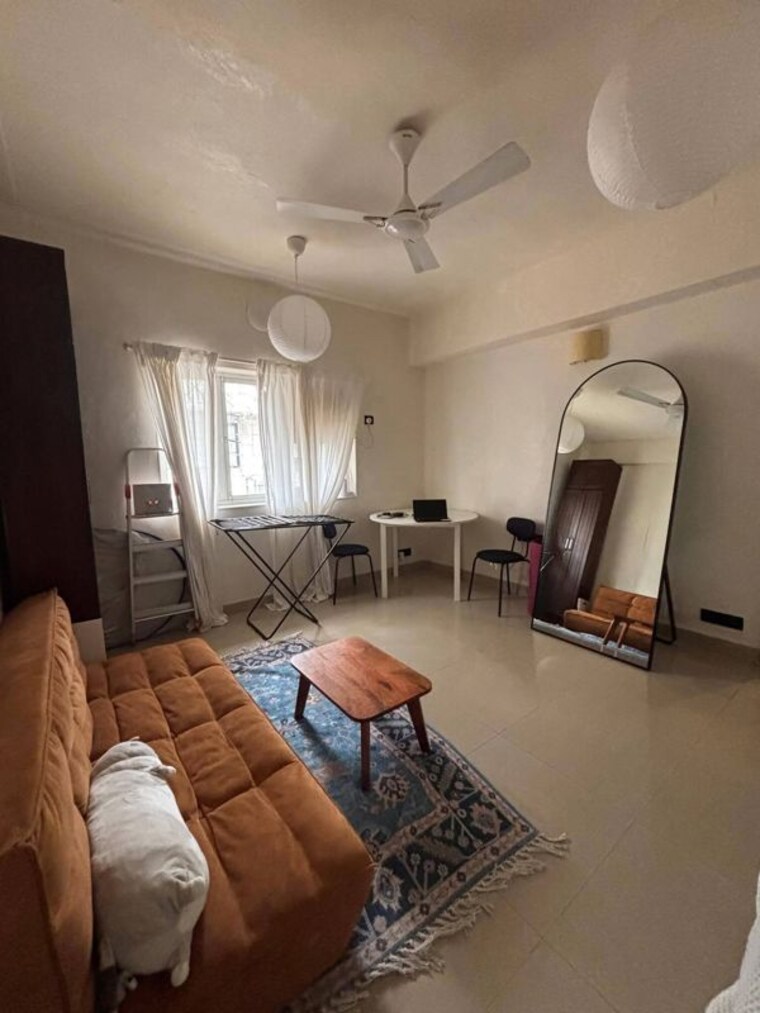 Living Room, mukta-apartment-10th-main 2 Bedroom 800 Sq.Ft. Apartment In Khar West Mumbai 10658660