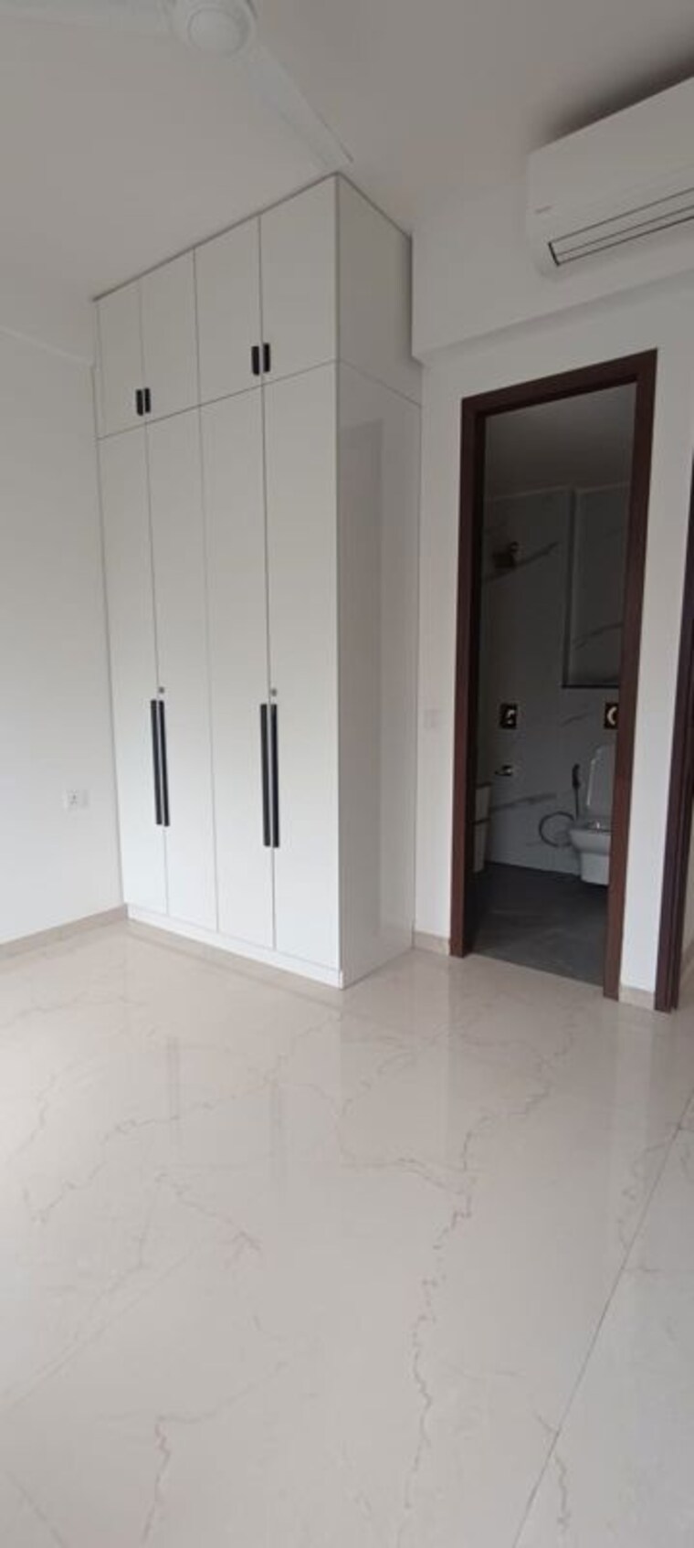 Room, smart-world-orchard 3 Bedroom 1630 Sq.Ft. Apartment In Sector 61 Gurgaon 10658662