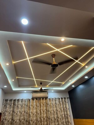 Furnished Amenities in Studio Apartment at Gaur City Center, Sector 4 Greater Noida – for Rent