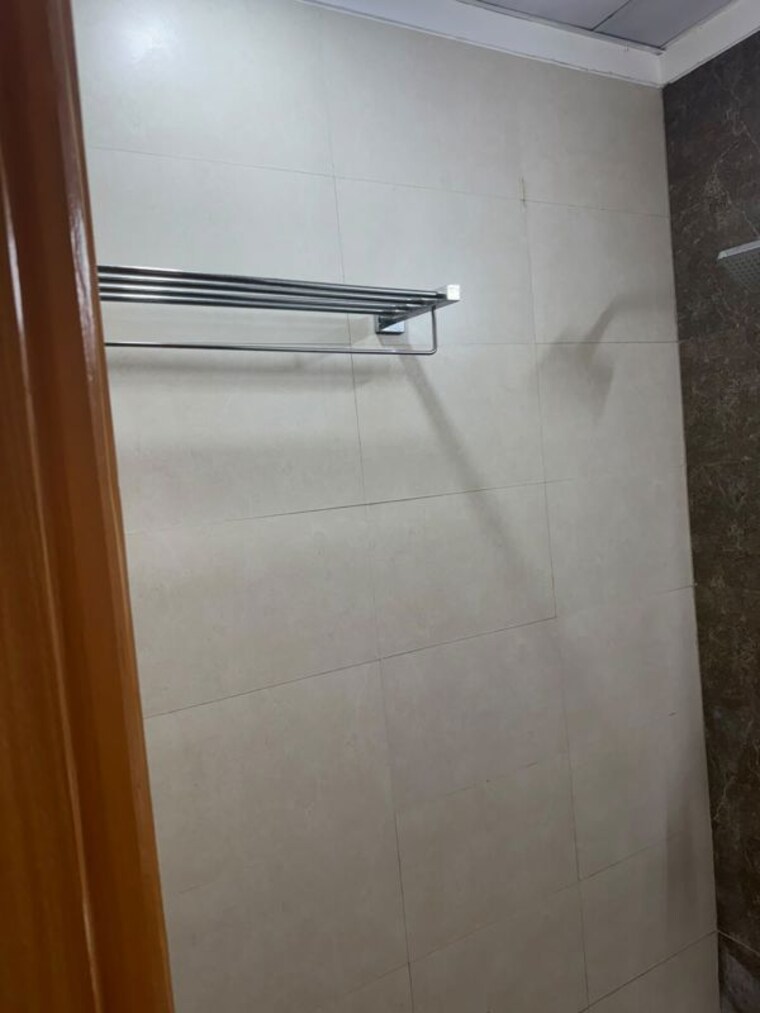 Room, gaur-city-center Studio 600 Sq.Ft. Apartment In Sector 4 Greater Noida Greater Noida 10658670