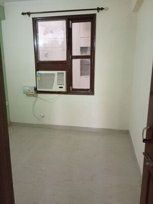 Room in 3 BHK Apartment at Aerocity – for Rent