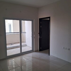 Room in 2.5 BHK Apartment at Provident Capella, Whitefield – for Rent