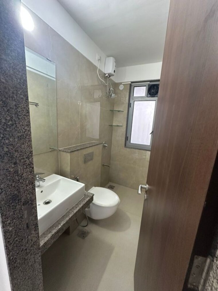 Bathroom, oberoi-sky-city 3 Bedroom 1132 Sq.Ft. Apartment In Borivali East Mumbai 10658582